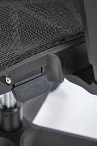 Fotel biurowy z regulacjami Osvaldo Halmar