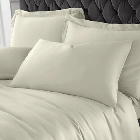 Satynowe poszewki na poduszki zestaw 2 szt. 75x50 cm Silky Soft – Catherine Lansfield