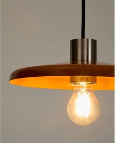 Pomarańczowa lampa wisząca z metalowym kloszem Nuvira – Kave Home