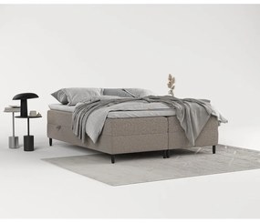 Brązowe łóżko boxspring ze schowkiem 200x200 cm Malte – Maison de Rêve