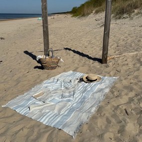 Niebieski lniany koc plażowy 140x170 cm Allure Stripe – Linen Tales