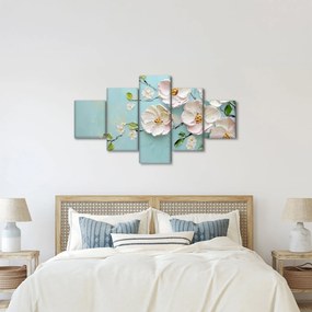 Obraz - Kwiatki na niebieskim tle (125x70 cm)