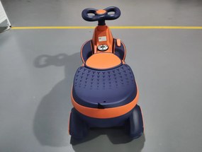 AIYAPLAY Dziecięcy samochodzik elektryczny 12V 2 w 1 — elektryczny jeździk z akumulatorem litowym, 2 silniki, światła RGB, pedał, muzyka, 360° kierowanie | Aosom PL