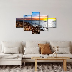 Obraz - Mewa lecąca nad wybrzeżem (125x70 cm)