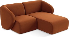 Aksamitny narożnik (prawostronny/z szezlongiem) w kolorze terakoty Lani – Makamii