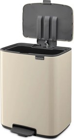 Beżowy stalowy kosz na śmieci z pedałem 12 l Bo – Brabantia