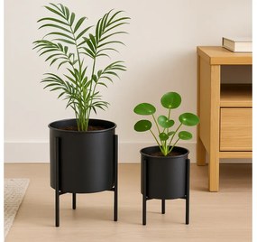 Metalowa doniczka ze stojakiem MATHY 13x18 cm, czarna