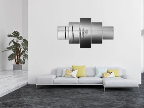 Obraz czarno - białej powierzchni wody (125x70 cm)