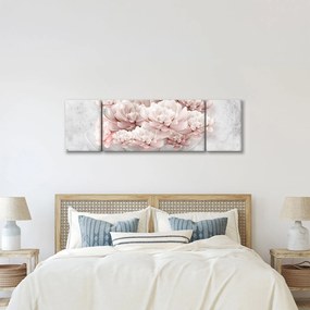 Obraz - Różowe kwiaty na ścianie (170x50 cm)