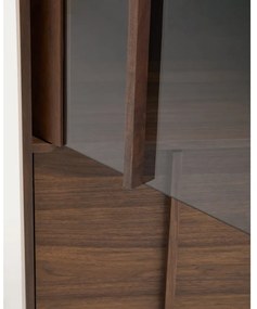Brązowa witryna w dekorze orzecha 100x170x40 cm Onix – Kave Home