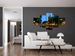 Obraz nocnego historycznego miasta (125x70 cm)
