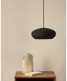 Czarna lampa wisząca z metalowym kloszem ø 30 cm Inda – Kave Home