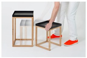 Zestaw 2 stolików z drewna dębowego z czarnym blatem Wireworks Oak