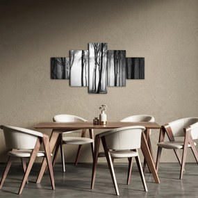 Obraz - Wilk w ciemnym lesie (125x70 cm)