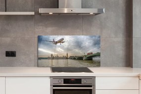 Szklany Panel Samolot w Białych Chmurach