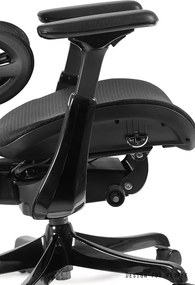 Fotel biurowy z siatki Ergothrone Black Gun, zgodny z normą BHP
