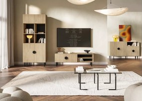 Komoda Choos – nowoczesna komoda z 2 szafkami, 2 szufladami i 1 półką otwartą w kolorze dąb cremona