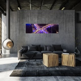 Obraz dużego skrzyżowania w nocy (170x50 cm)