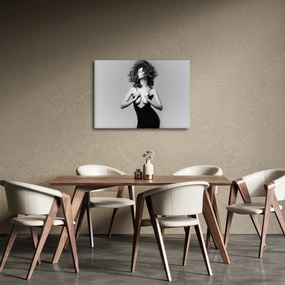 Obraz kobiety w czarnej sukience (70x50 cm)