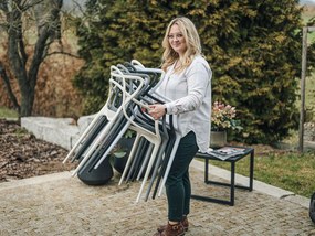 Zestaw 4 czarnych plastikowych krzeseł KATO