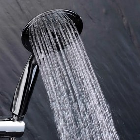 Plastikowy zestaw prysznicowy w kolorze matowego srebra ze słuchawką prysznicową 70 cm Hydro – douceur d'intérieur