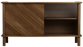 Brązowa witryna z litego drewna dębowego z drzwiami przesuwnymi 135x73,5x48 cm Italic – UMAGE