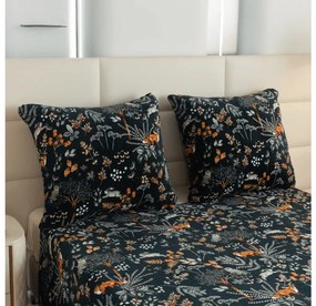 PrzytulneMieszkanie.pl PrzytulneMieszkanie.pl PrzytulneMieszkanie.pl Zestaw pościeli z mikropluszu THE FOX AND THE HARE ciemnozielone + prześcieradło z mikropluszu SOFT 180x200 cm białe, podwójne łóżko