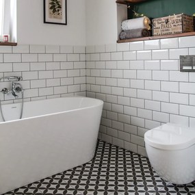 Wanna wolnostojąca przyścienna biała akrylowa WALL 170 x 75 cm z przelewem chromowanym | Możliwa opcja Go Color : Wybierz swój kolor - biały