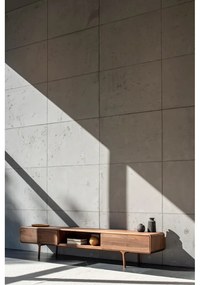 Brązowa szafka pod TV z litego drewna dębowego 220x45x45 cm Fawn – Gazzda