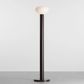 Lampa podłogowa o eleganckim wyglądzie Flo Mokka