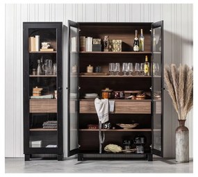 Czarna witryna z litego drewna sosnowego 110x200 cm Goos – WOOOD