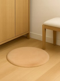 Dywanik futrzany Beżowy 60cm dekoracyjny antypoślizgowy do salonu sypialni