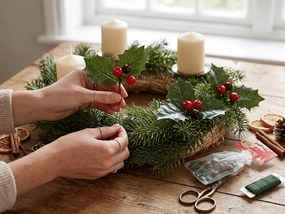Świąteczna dekoracja na druciku HOLLY LEAVES 13 cm 6 szt.