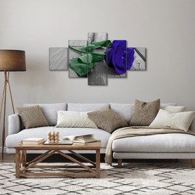 Obraz - Niebieska róża z zieloną łodygą (125x70 cm)