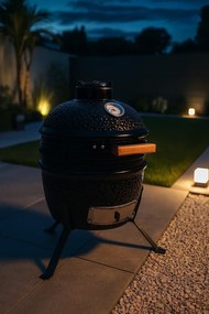 Czarny ceramiczny grill z funkcją wędzenia G9-K47
