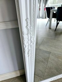 Lustro w białej ramie 146x86cm