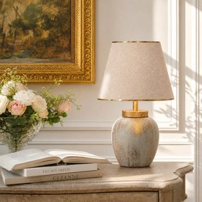 Kremowa/w kolorze złota lampa stołowa z tekstylnym kloszem (wysokość 47 cm) Yakamoz – Opviq lights