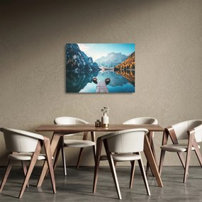 Obraz na szkle - Łodzie na jeziorze Braies (70x50 cm)