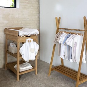 Przewijak z litego drewna dębowego z przewijakiem w naturalnym kolorze Forrest – Vipack