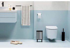 Stalowy kosz na śmieci w kolorze matowego srebra 4 l Bo Hi – Brabantia