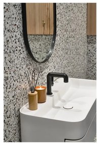 Zapachowa świeca czas palenia 30 h Iris Spicy Sandalwood – Villa Collection