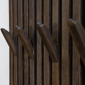Ciemnobrązowy panel z wieszakami do przedpokoju z litego drewna dębowego 46x100x8 cm Parco – Spinder Design