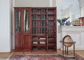 Szafa gabinetowa 3-drzwiowa z górnymi drzwiami częściowo przeszklonymi. Dolne drzwi są pełne. Wymiary 120x40x220 cm. Szafa jest fornirowana, ma widoczne usłojenie, fronty są wykończone płyciną.