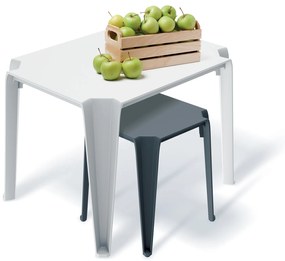 Stolik ogrodowy kawowy Lottie Senza 77x 59 cm FERNE
