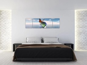 Obraz motyla na szklanej kuli (170x50 cm)