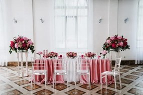 Krzesło restauracyjne Chiavari z poliwęglanu