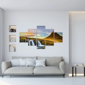 Zdjęcie góry i wodospadów na Islandii (125x70 cm)