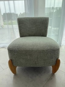 ASTER kompaktowy fotel w stonowanej zieleni na drewnianych nogach