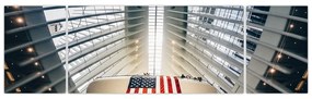 Obraz budynku z flagą USA (170x50 cm)