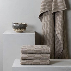 Beżowy bawełniany ręcznik kąpielowy 70x133 cm Geo – Mette Ditmer Denmark